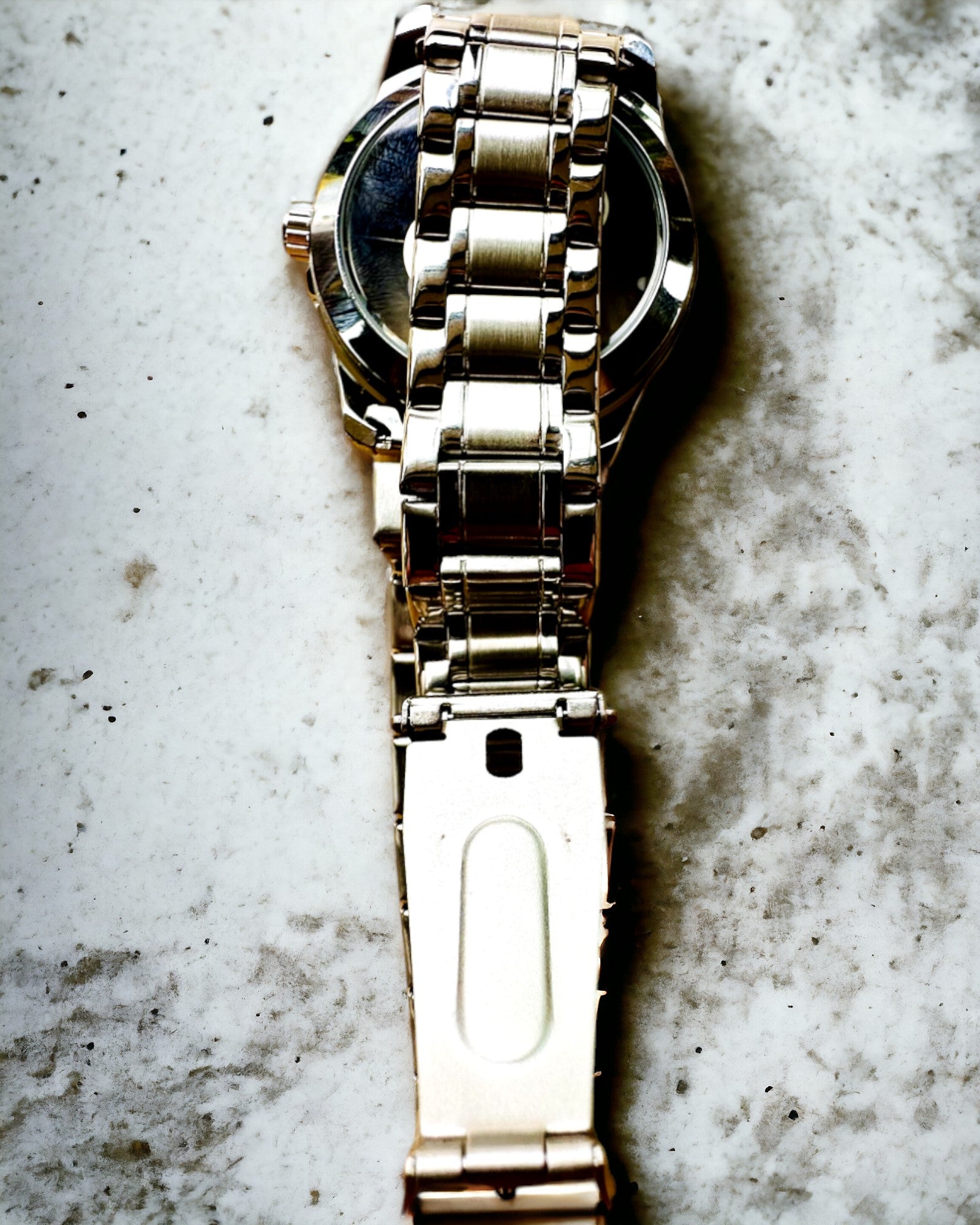 Ανδρικό κομψό ρολόι KIMSDUN Prestige με Διαφανή Μηχανισμό και Αθλητική Κομψότητα, δυνατότητα εξατομίκευσης με χάραξη