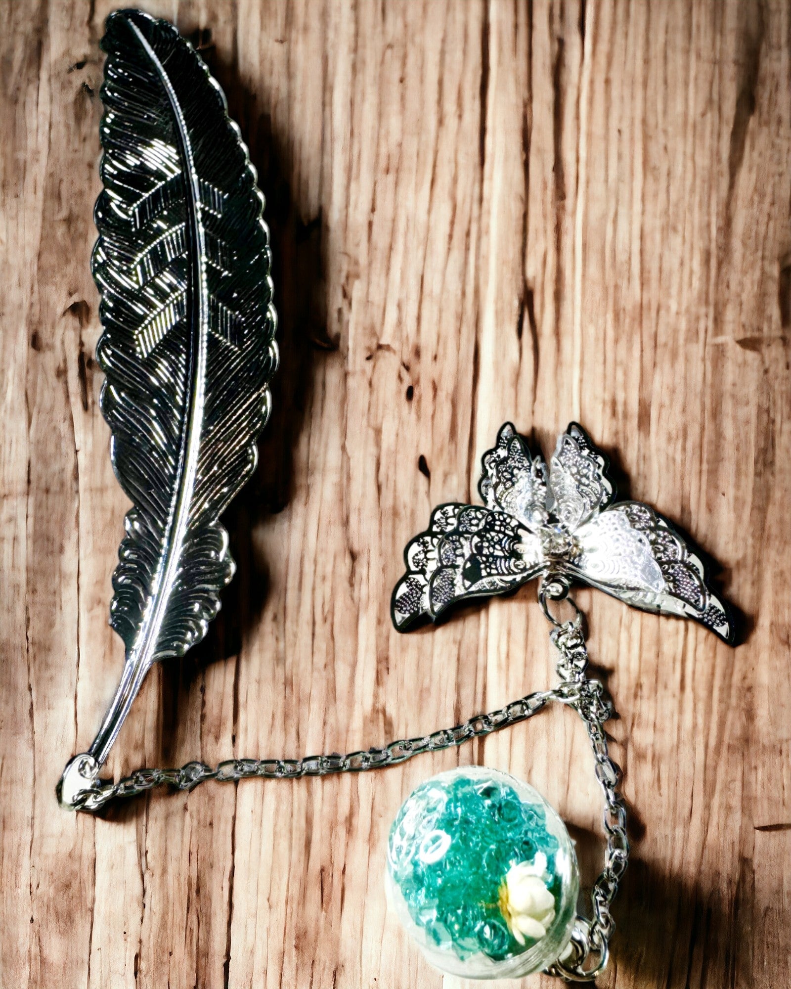 Δημιουργικός Σελιδοδείκτης Βιβλίου σε Ρετρό Στυλ με Μοτίβο Φτερού και Πεταλούδας – Κομψό Προωθητικό Δώρο, Χρώμα Ασημί/Μπλε