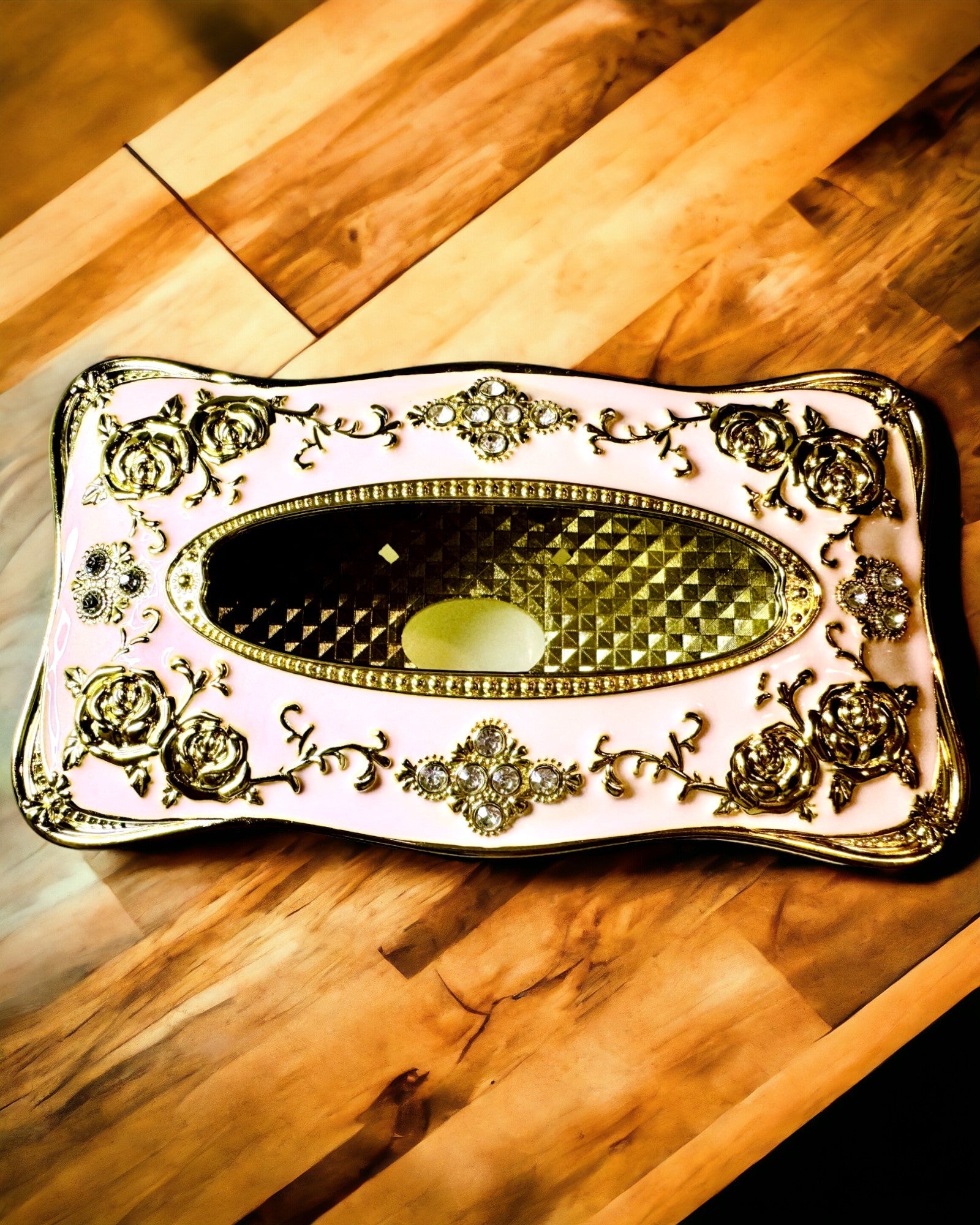 Κομψό Ροζ Κουτί για Χαρτομάντιλα με Ανάγλυφα Τριαντάφυλλα – Πολυτελής Πινελιά για το Σαλόνι, το Ξενοδοχείο ή το Κλαμπ