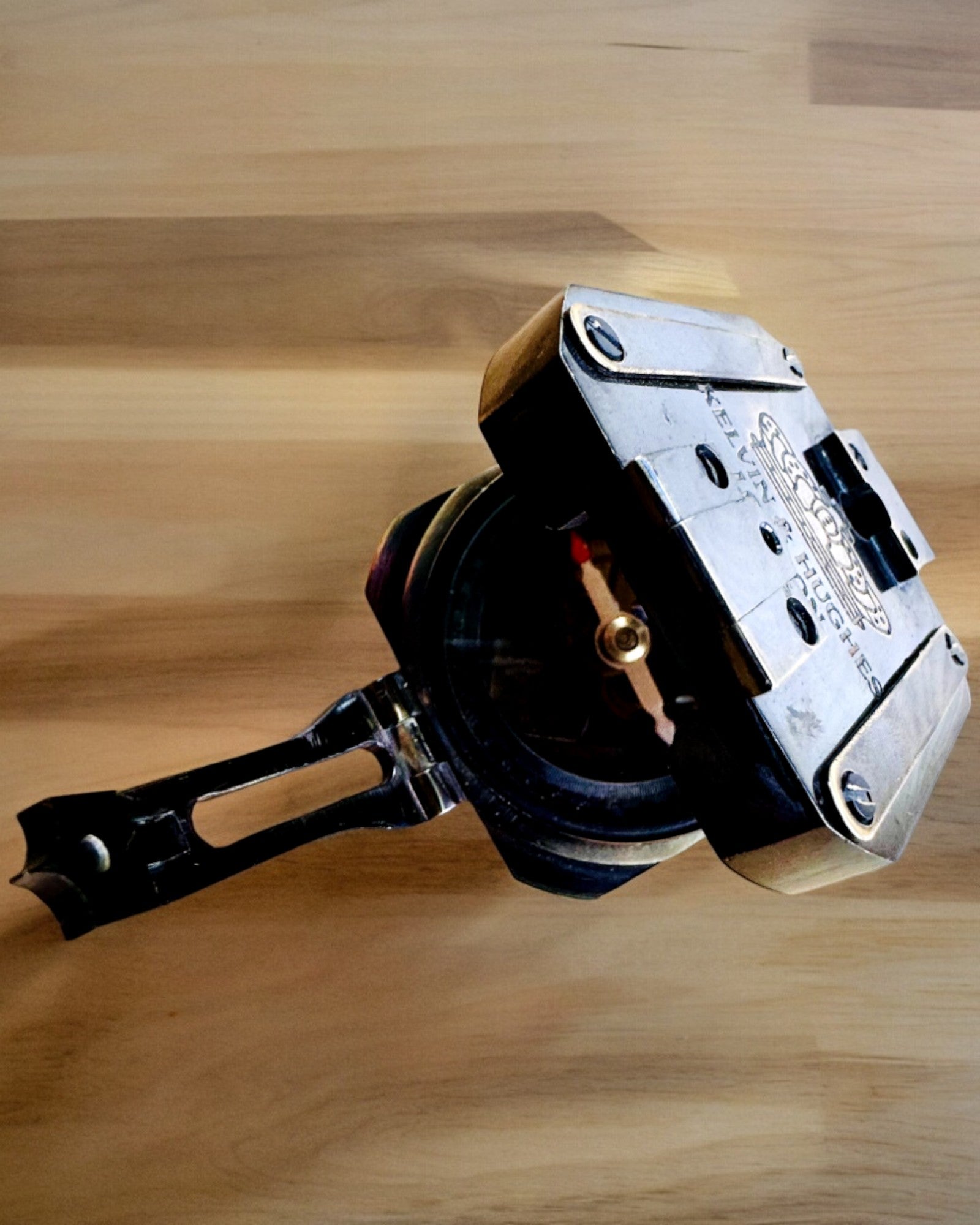 Στερεή, premium πυξίδα Καπετάνιου "Navigator" - με δυνατότητα εξατομίκευσης με χάραξη