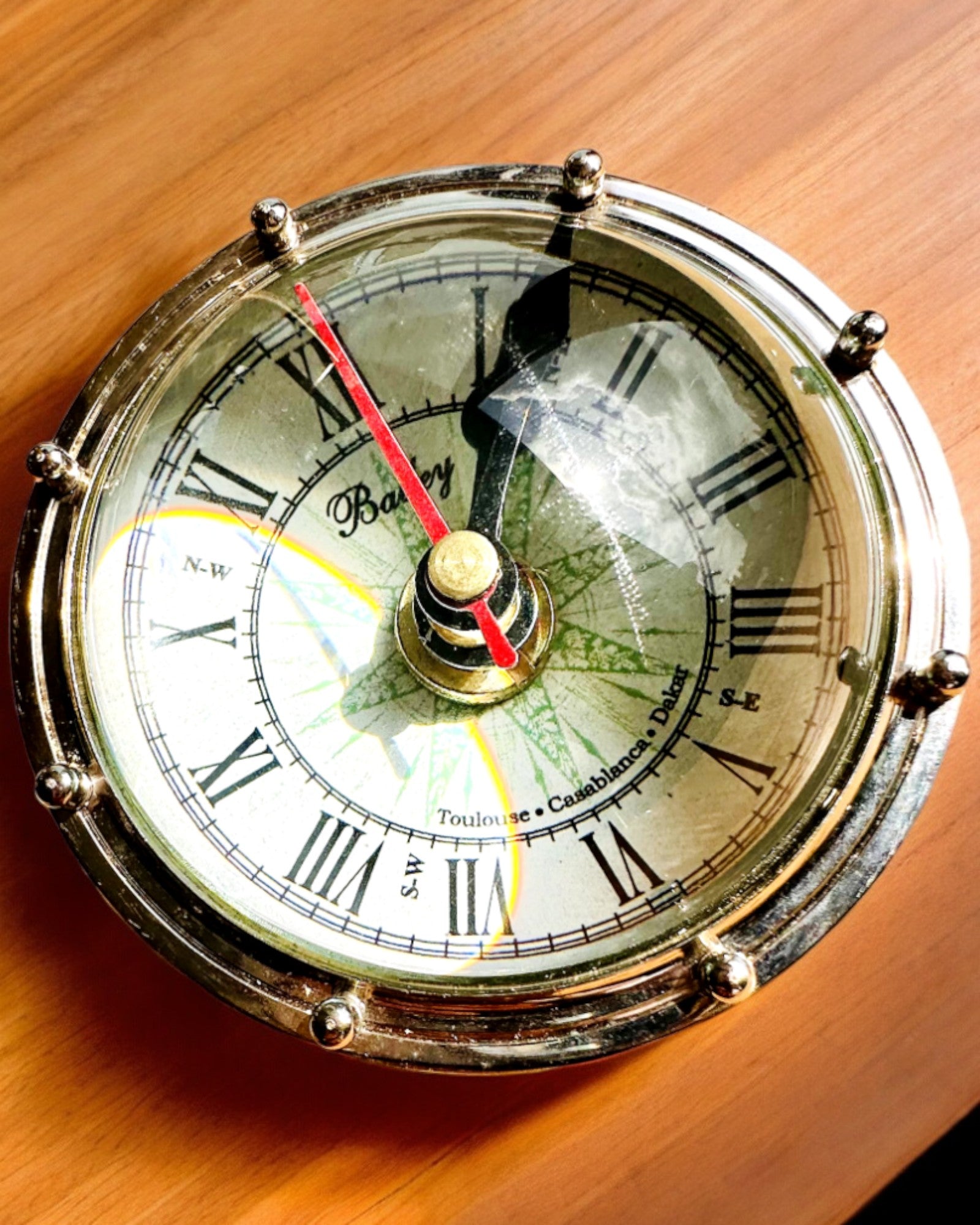 Ρολόι Bailey Compass - Κομψό Ρολόι με θέμα Πυξίδας με Δυνατότητα Χάραξης