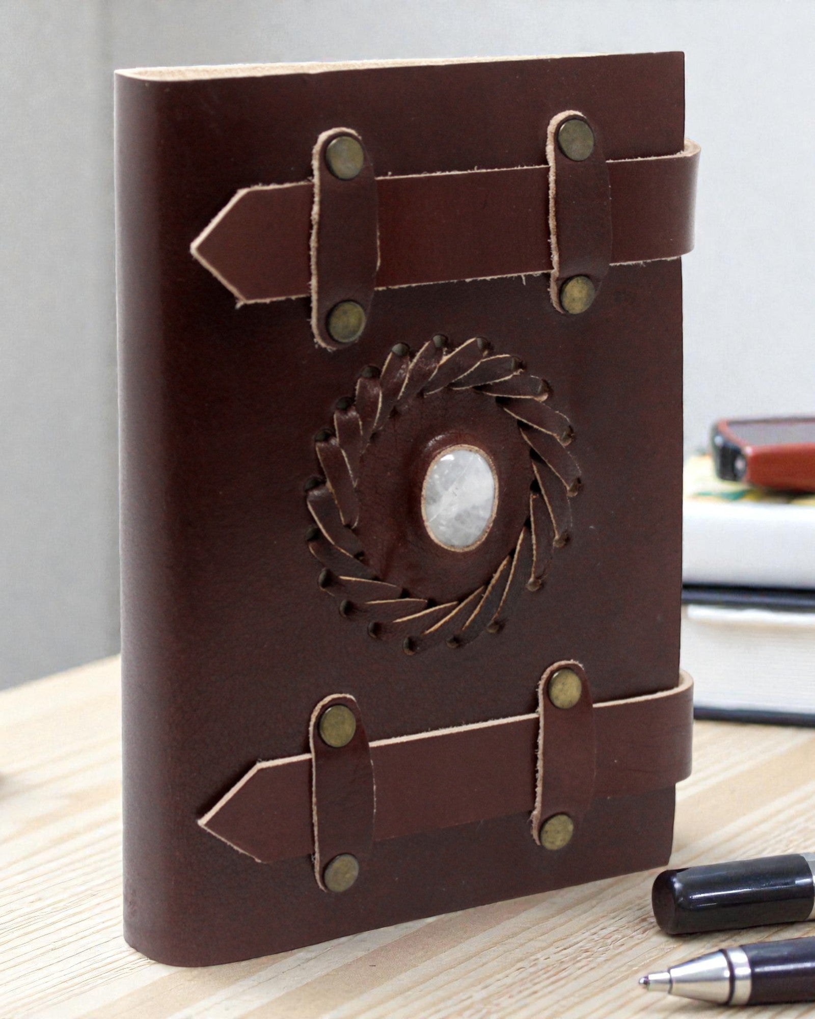 Δερμάτινο Σημειωματάριο Φεγγαρόπετρα Σεληνιακή Ζώνη – 15 × 10 cm