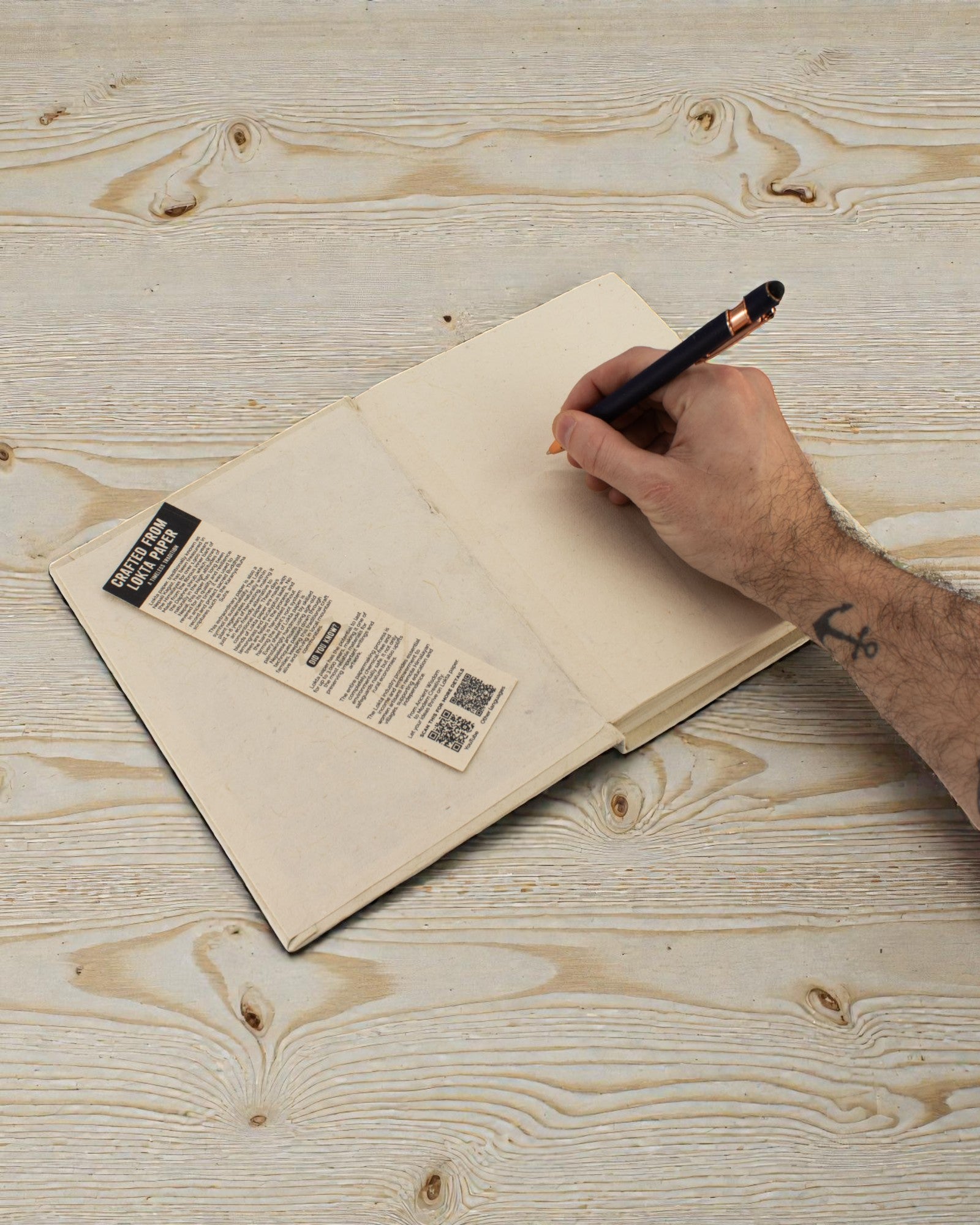 Duży Notatnik Lokta Inspiracje – Real Life Happens Offline (45 kartek, 21 x 15 cm)