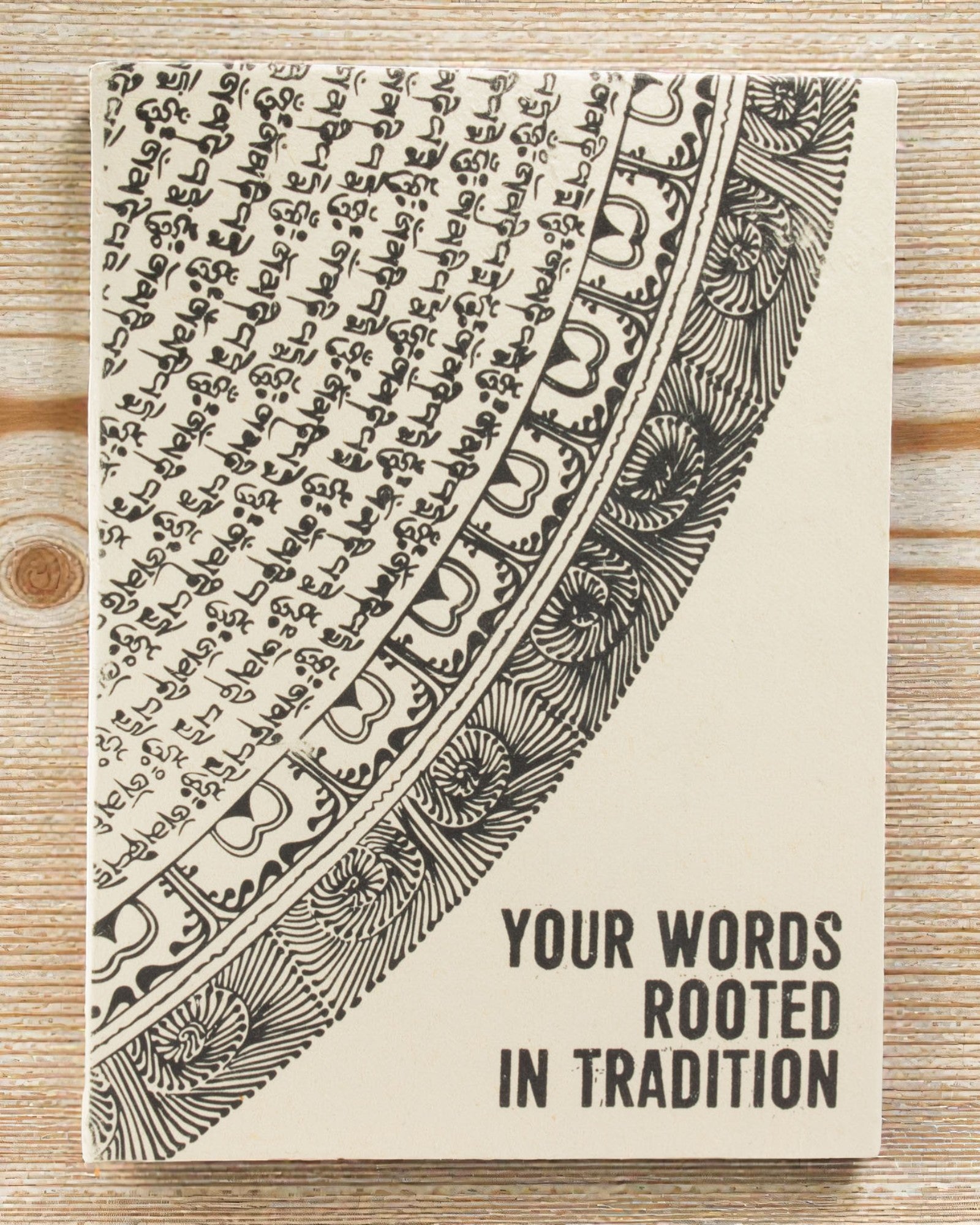 Lokta Heritage Script – duży notatnik 21 × 15 cm, 45 kartek, Your Words Rooted in Tradition