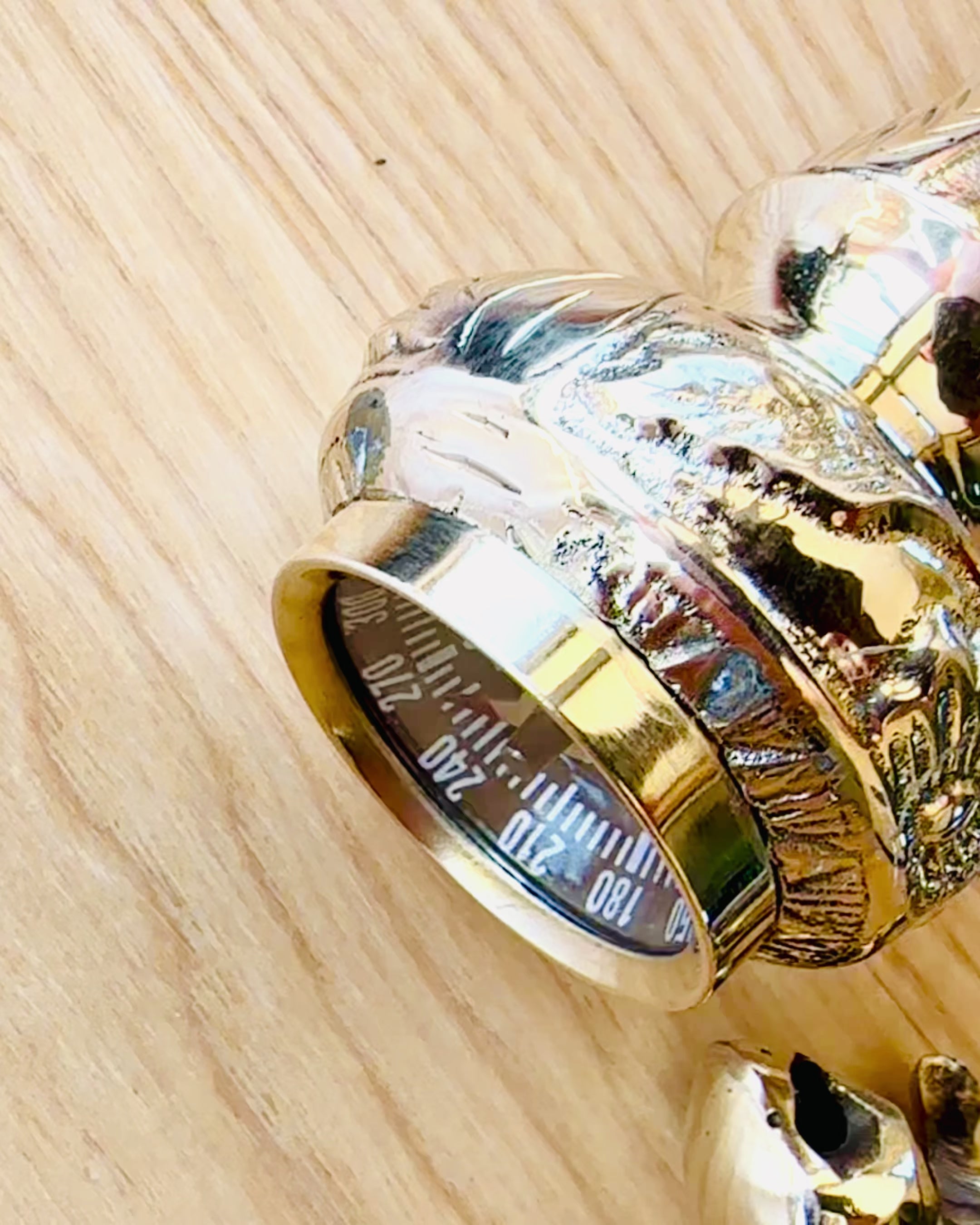 Kompasso Brown - Λάσκα για περπάτημα - Χειροποίητη Ξύλινη Σκαλιστή - Αποκλειστική Έκδοση με Δυνατότητα Χαράγματος