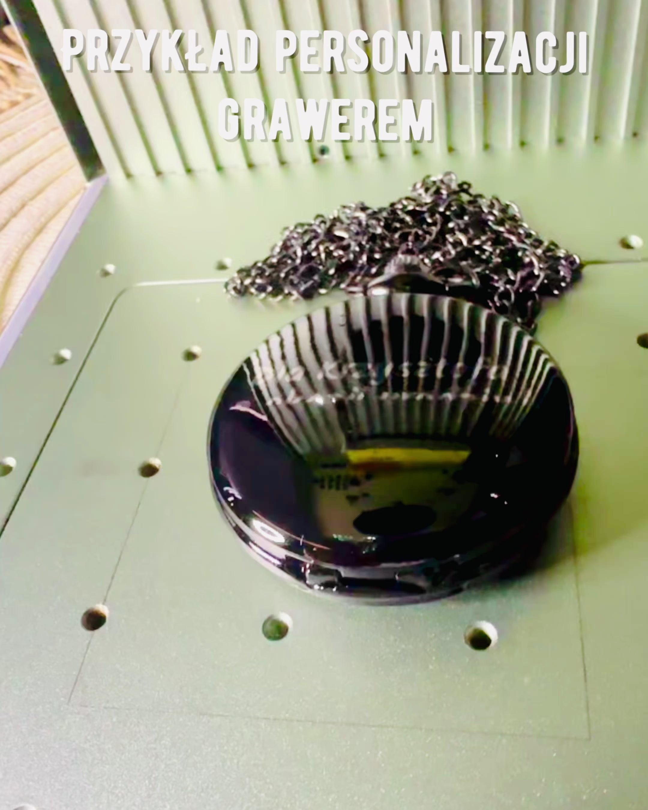 Μαύρο ρολόι τσέπης "Klasyczny Elegans" με δυνατότητα χάραξης