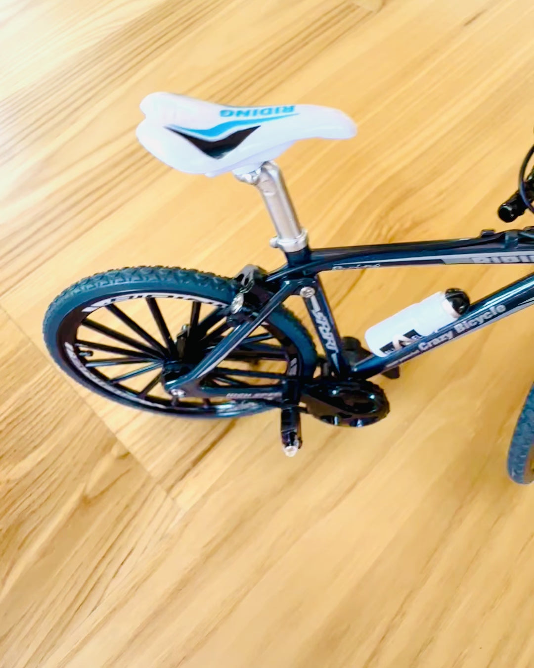 Μινιατούρα Μεταλλικό Μοντέλο Κόκκινο Ποδήλατο "SpeedMaster" εξατομίκευση με χάραξη για δώρο, 2 χρωματικές παραλλαγές