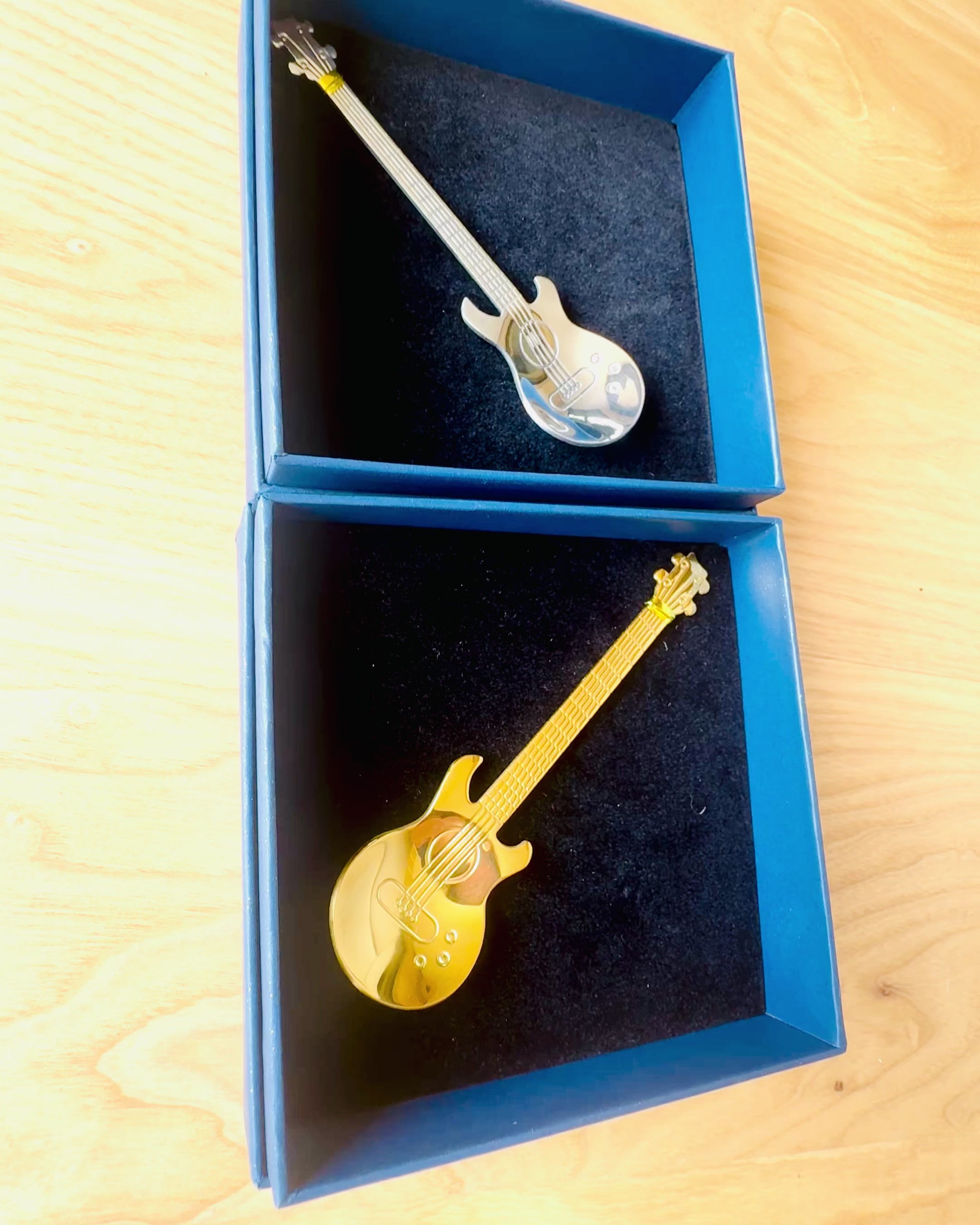 Κουταλάκι "Strunowy Hit" με επιλογή χάραξης, 2 διαθέσιμες χρωματικές παραλλαγές