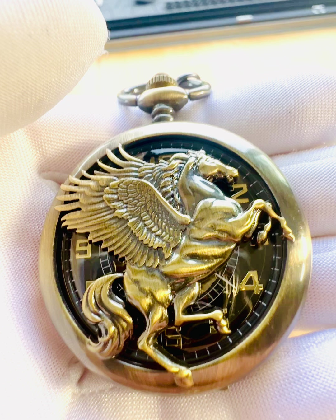 Ρολόι Τσέπης "Equus Tempus" - Χρώμα: Χάλκινο, με Μοτίβο Αλόγου, δυνατότητα εξατομίκευσης με χάραξη