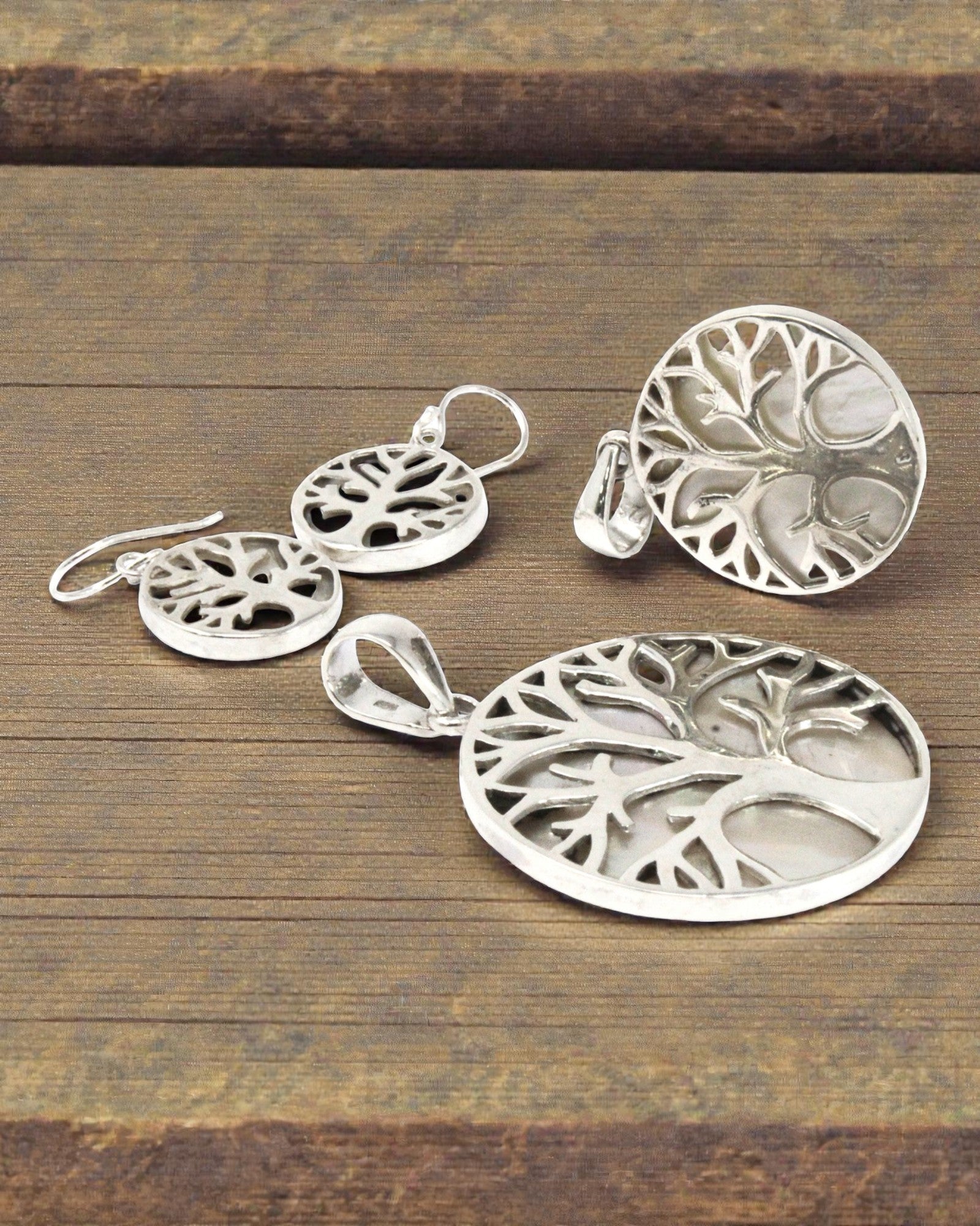 Ασημένιο μενταγιόν Δέντρο της Ζωής 30 mm – Mother of Pearl Pure Light