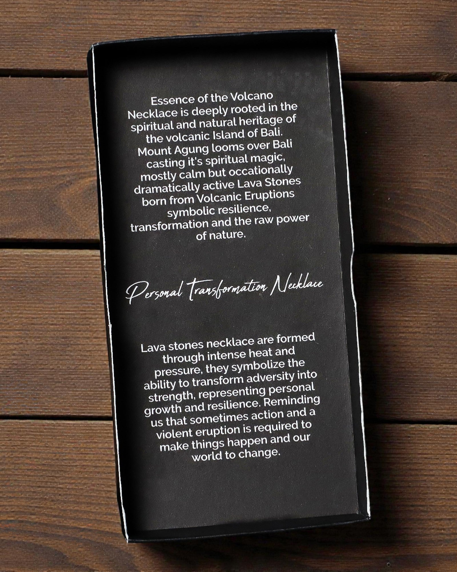Naszyjnik Esencja Wulkanu – Osobista Transformacja