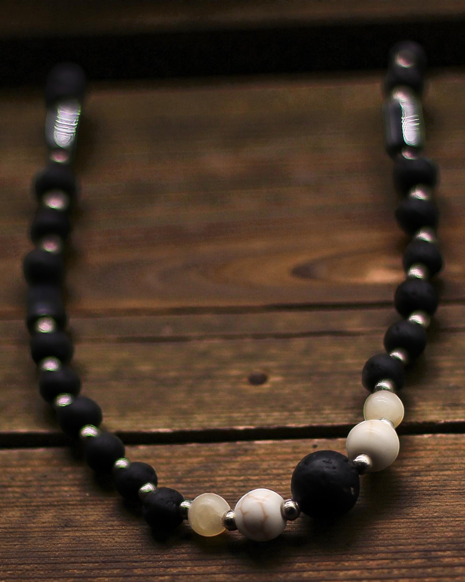 Κολιέ Ουσία Ηφαιστείου – Πολιτισμικός Συνδυασμός