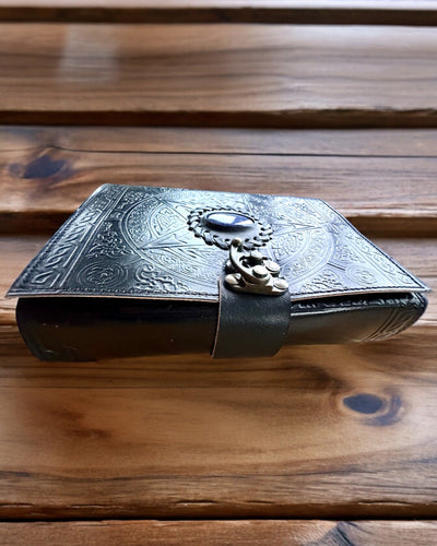 Premium Dziennik, Antyczny wzór, Notatnik Skórzany "Magiczna Kronika"200 stron, 2 warianty do wyboru, personalizacja grawerem