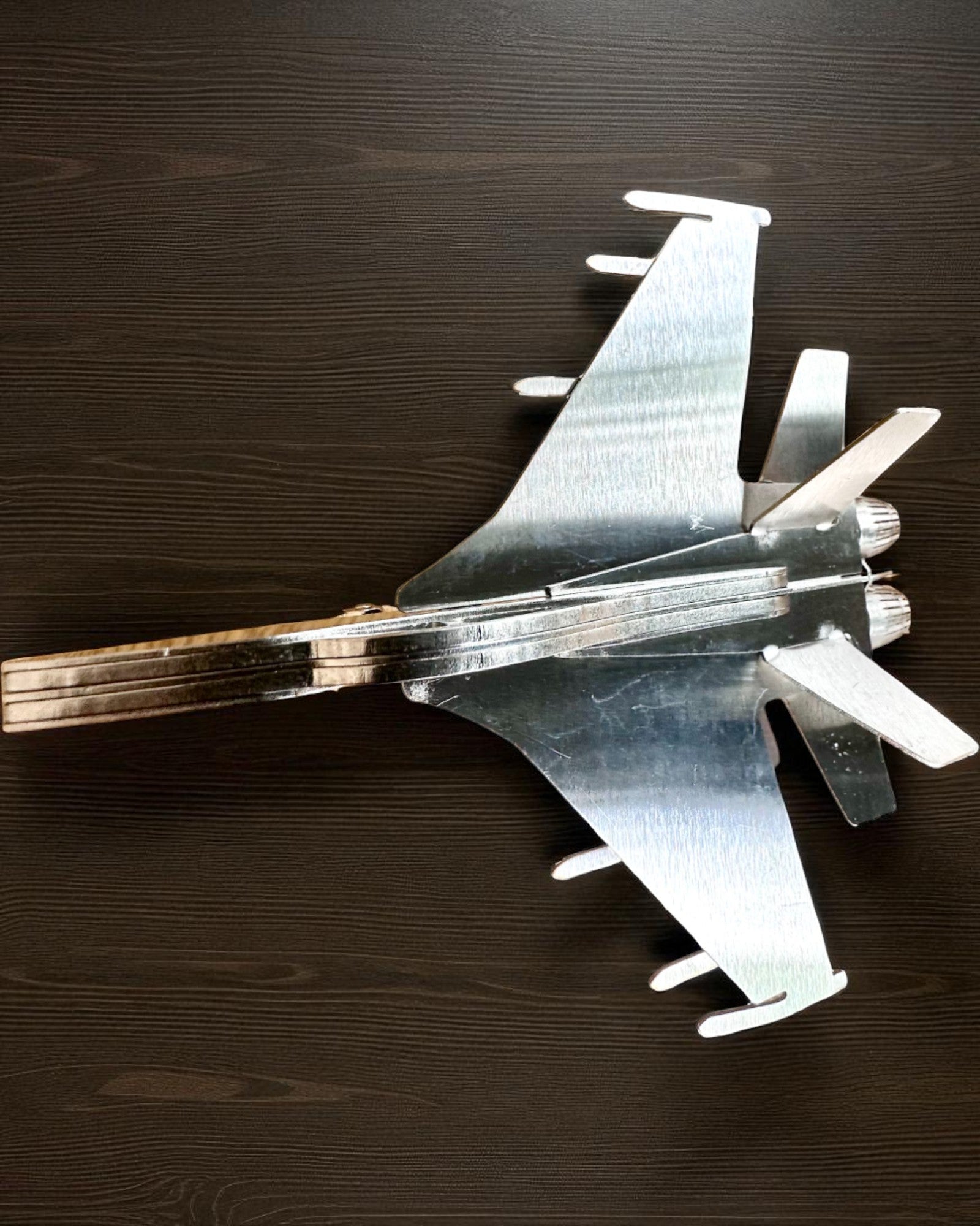 Μεταλλικό Μοντέλο Μαχητικού «SkyRaptor» – ανοξείδωτος χάλυβας, εξατομικευμένη χάραξη για δώρο