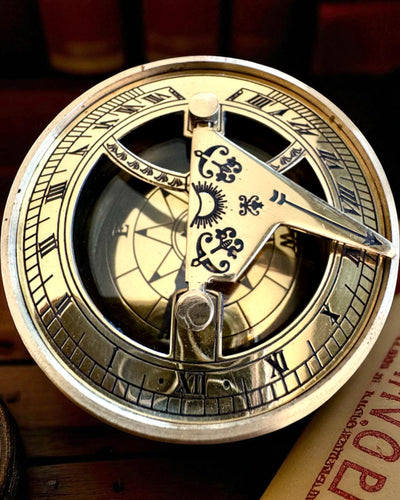 Ηλιακή Πυξίδα Voyager 7cm – ορειχάλκινο ηλιακό ρολόι με πυξίδα, εξατομίκευση με χάραξη για δώρο