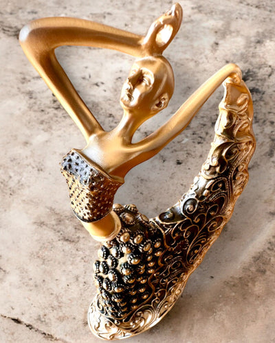 Κομψό Γλυπτό "Χορεύτρια Χρυσής Λάμψης", ύψους 29 εκ., με δυνατότητα χάραξης για δώρο