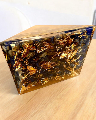 Οργονίτης Ενεργειακή Πυραμίδα "Zenith" με Λάπις Λάζουλι, ιδανικό για δώρο