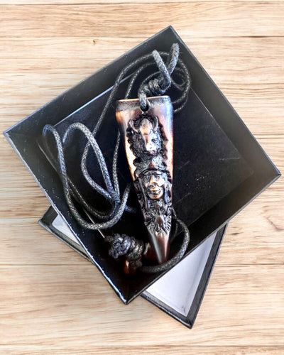 Κολιέ "Wilczy Kieł", φυλαχτό από ρητίνη - Μυστική Δύναμη της Φύσης, δυνατότητα εξατομίκευσης με χάραξη για δώρο