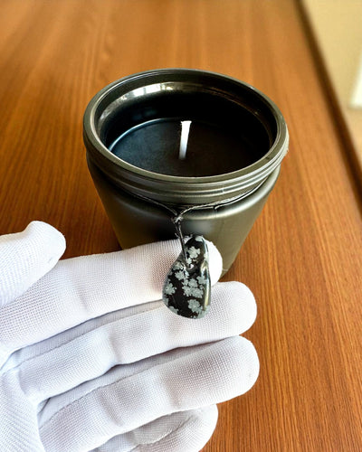 Σόγινο κερί πρόθεσης Οψιδιανός – αυτοπεποίθηση και εσωτερική δύναμη, 250 ml, δυνατότητα εξατομίκευσης για δώρο