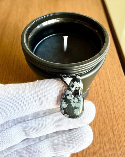 Σόγινο κερί πρόθεσης Οψιδιανός – αυτοπεποίθηση και εσωτερική δύναμη, 250 ml, δυνατότητα εξατομίκευσης για δώρο