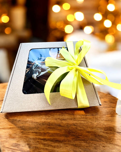 Εντατικό κερί σόγιας 250 ml με φυσική πέτρα – επιλέξτε την ενέργειά σας: Κιτρίνη ή Γρανάτης, εξατομίκευση με χάραξη για δώρο