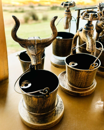 Στυλάτη Μεταλλική Σταχτοθήκη "Rustic Charm" ύψους 19-23 εκ., 8 επιλογές διαθέσιμες, χάραξη κατόπιν αιτήματος