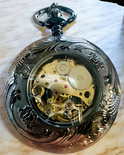 Ρολόι Τσέπης "Equus Tempus" - Μαύρο με Μοτίβο Αλόγου, δυνατότητα εξατομίκευσης με χάραξη - μαύρο καντράν