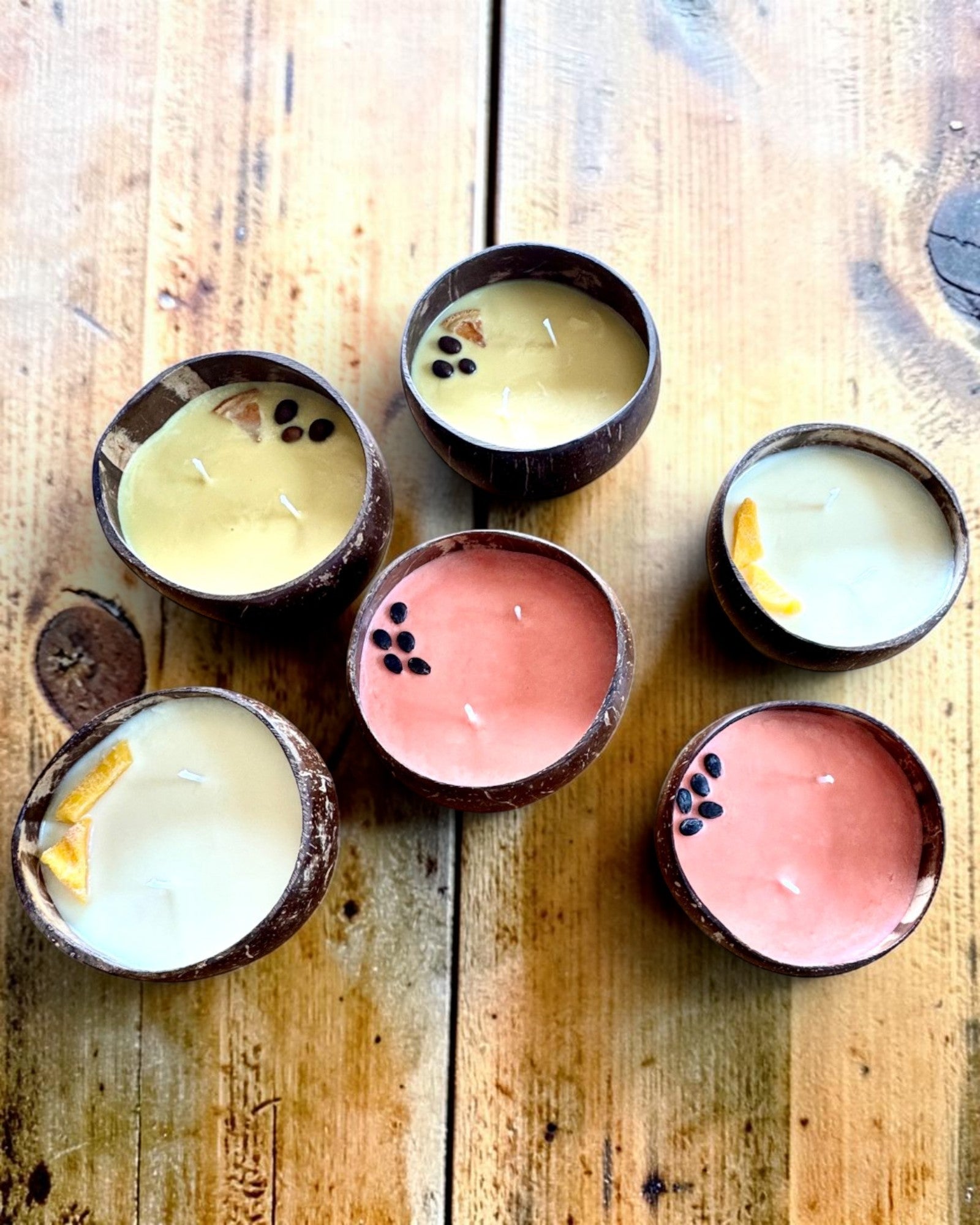 Σογιάδικο κερί σε καρύδα 200-300 ml – Καλοκαιρινή συλλογή, 3 αρώματα για να επιλέξετε, εξατομίκευση με χάραξη
