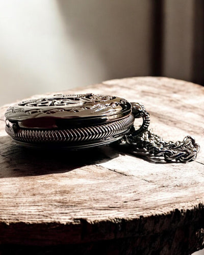 Zegarek Kieszonkowy "Czas Mistrzów" - Edycja Premium z Możliwością Grawerowania