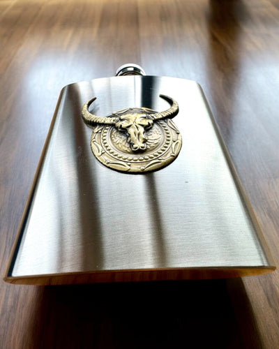Bizon Flask – Στυλάτο Φλασκί με Μοτίβο Βίσονα - δυνατότητα εξατομίκευσης με χάραξη για δώρο