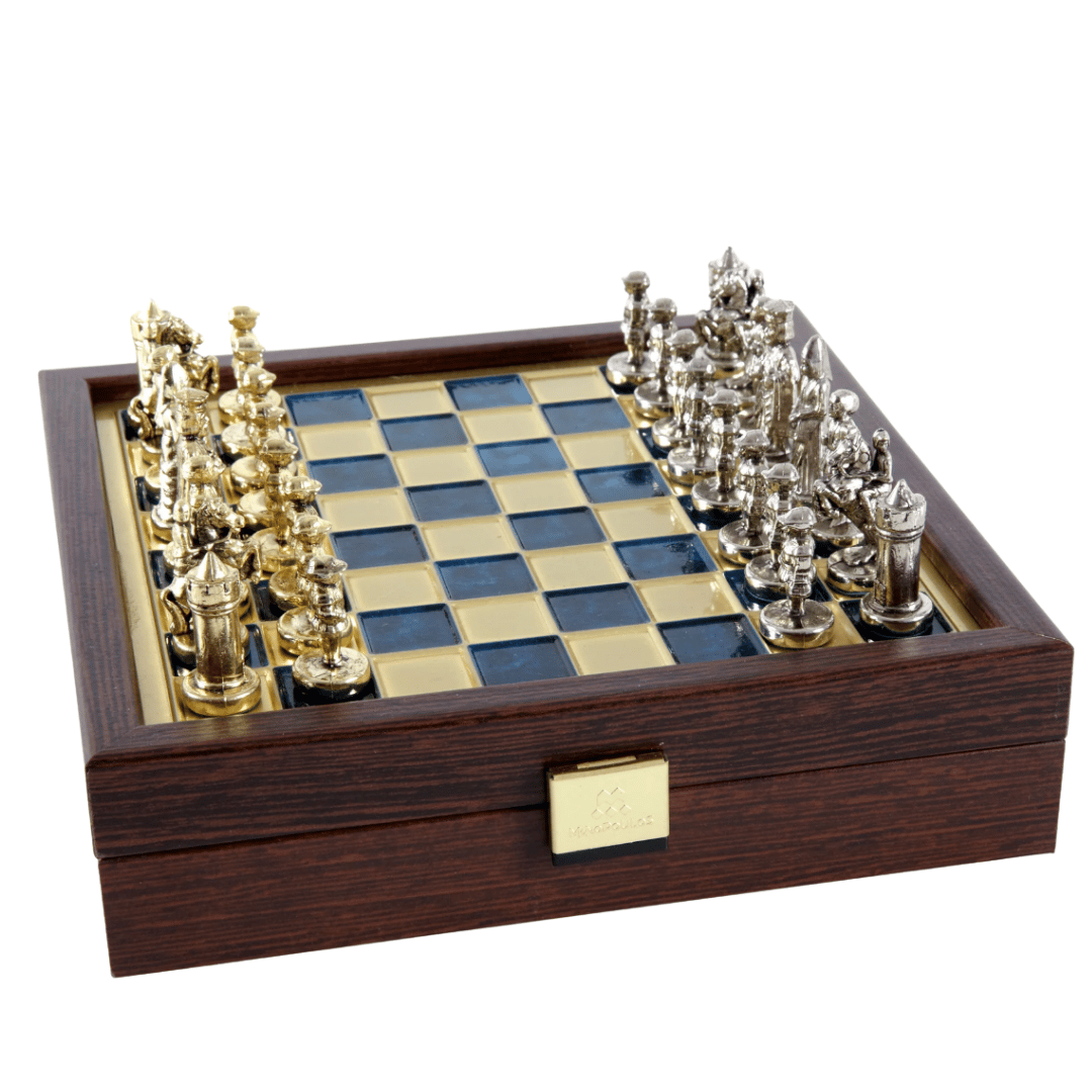 Κομψό premium ορειχάλκινο σκάκι 20x20cm με θέμα το Βυζάντιο και εξατομικευμένη χάραξη - Ιδανικό δώρο για σκακιστή και λάτρη της ιστορίας - Χειροποίητα πιόνια σε χρυσό και ασημί φινίρισμα