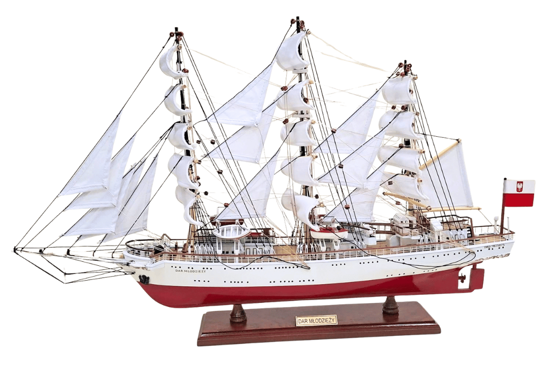 Αποκλειστικό μοντέλο ιστιοφόρου Dar Młodzieży XXL 71 cm, με δυνατότητα εξατομίκευσης με χάραξη