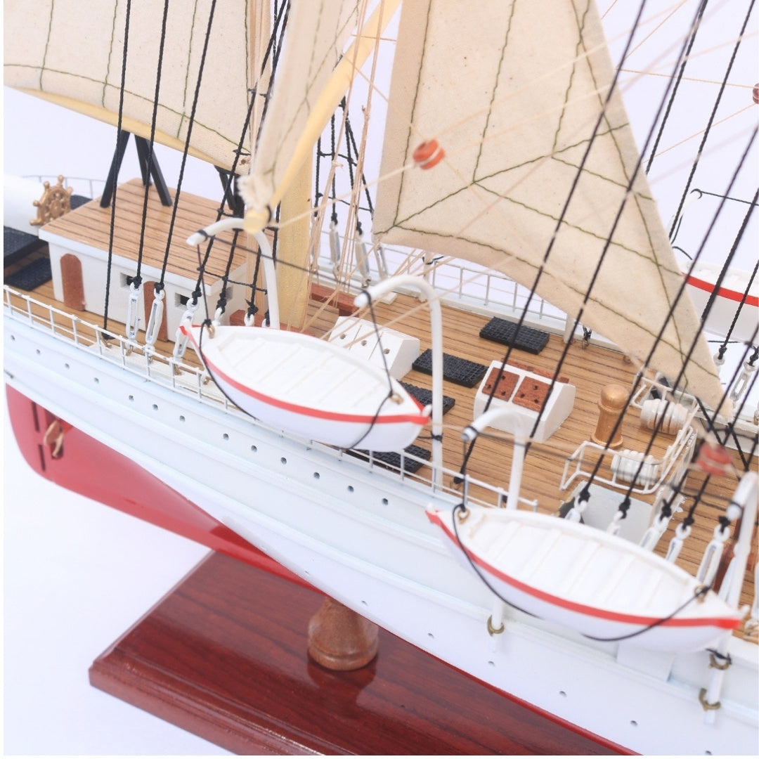 Αποκλειστικό μοντέλο ιστιοφόρου Dar Pomorza 82 cm με δυνατότητα εξατομίκευσης με χάραξη