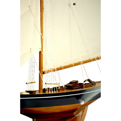 Duży model jachtu Columbia – Wysokość 104cm – COL
