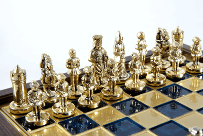Κομψό premium ορειχάλκινο σκάκι 20x20cm με θέμα το Βυζάντιο και εξατομικευμένη χάραξη - Ιδανικό δώρο για σκακιστή και λάτρη της ιστορίας - Χειροποίητα πιόνια σε χρυσό και ασημί φινίρισμα