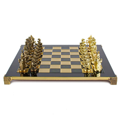 Ekskluzywne Szachy Metalowe – Mosiężna Szachownica 44 x 44cm – Średniowiecze – S12CBLU