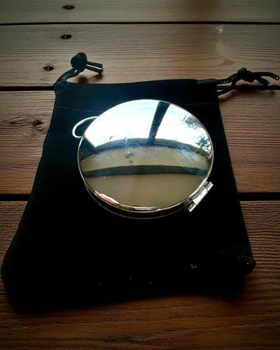 Wodoodporny Mosiężny Kompas z Efektem Świecenia - Niezbędnik Na Wędrówki i Kemping, personalizacja grawerem