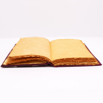 Hefty Red Tan Book z dekoracją Hamsa