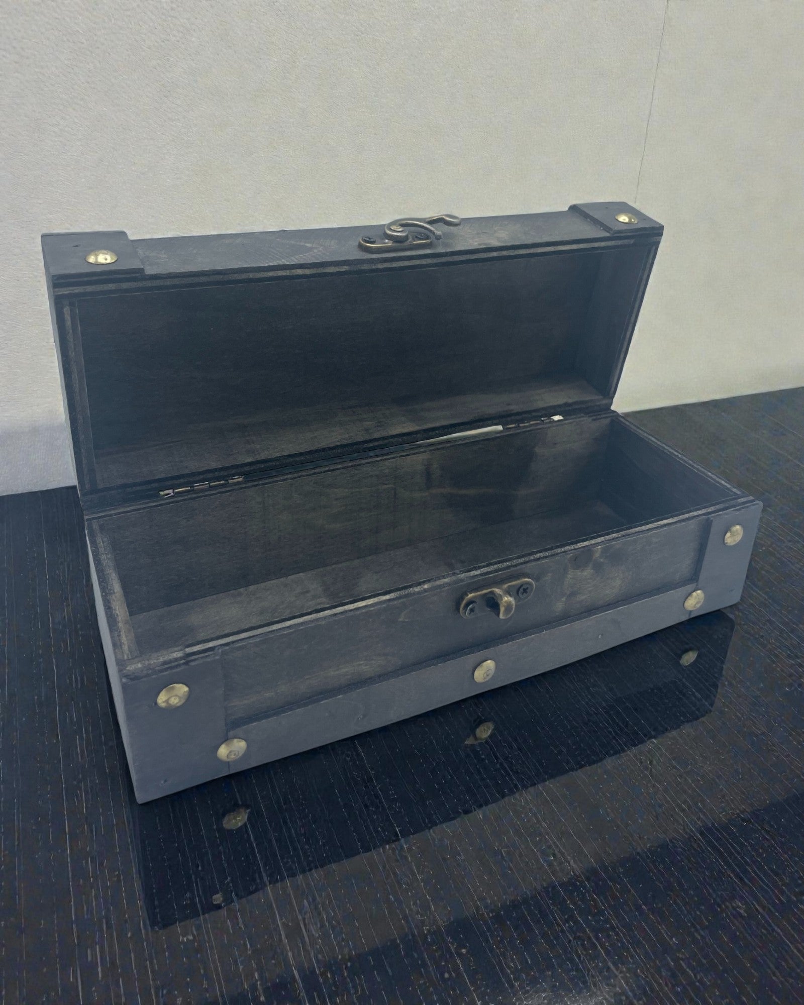 Λεπτή τσαγιού κιβωτός – Μακρύ γκρι κουτί