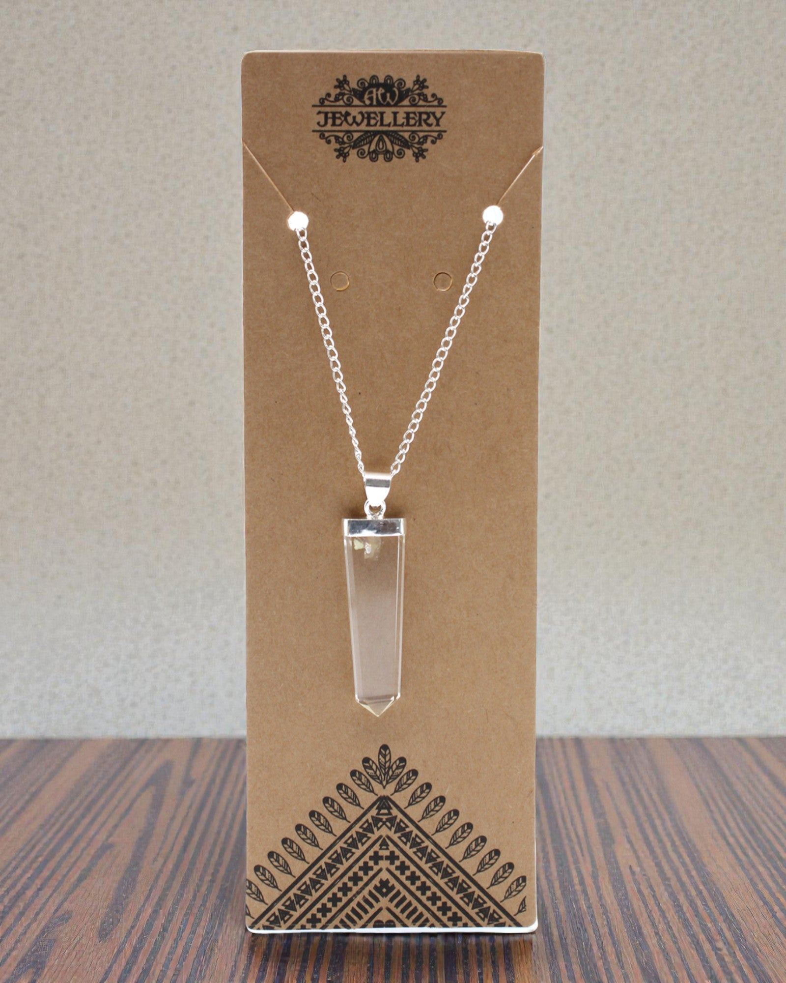 Crystal Ray – Płaski Wisior z Kwarcu Górskiego w Szlifie Kryształu