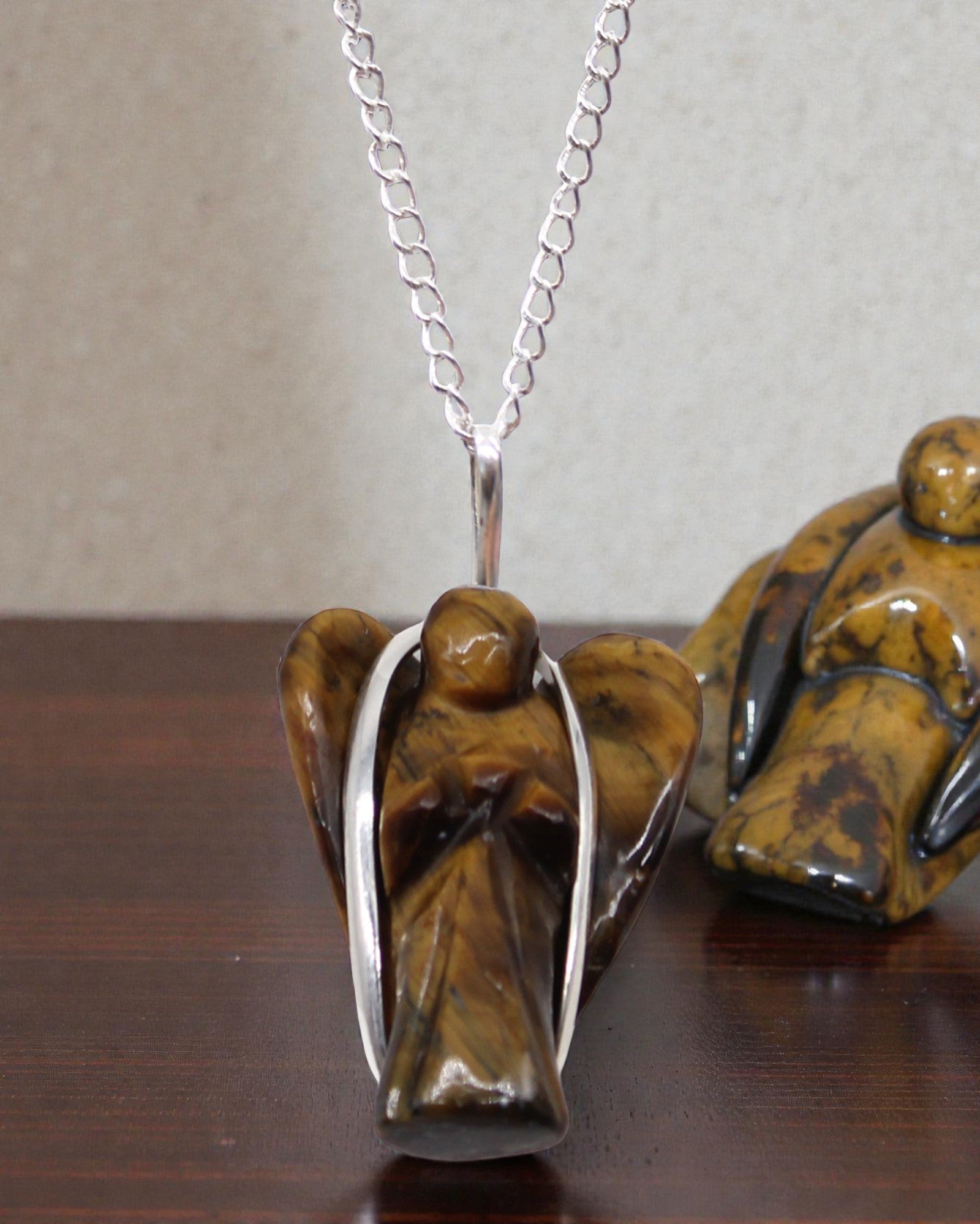 Guardian Spirit – Wisior Anioł Stróż z Tygrysiego Oka