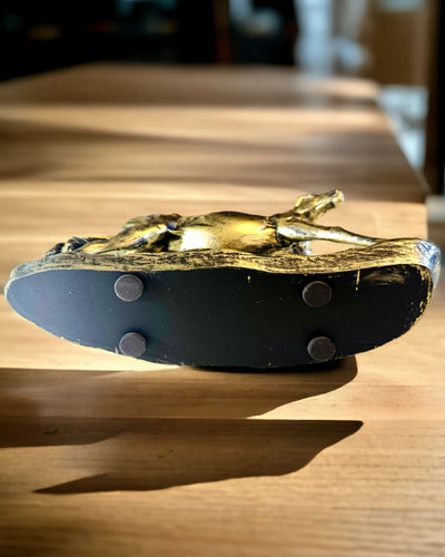 Αγαλματίδιο Αλόγου σε Γκαλόπ από Ρητίνη με Επιλογή Χαράγματος