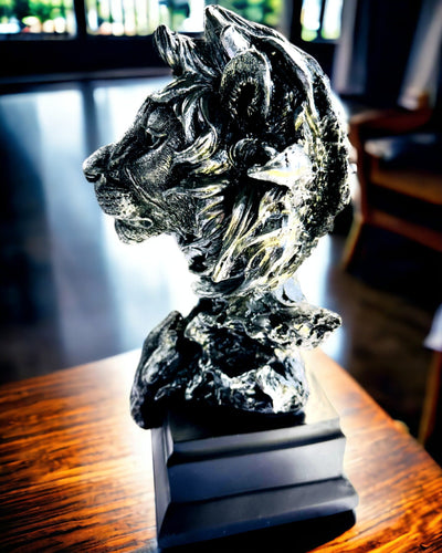 Βασιλιάς της Ζούγκλας Λιοντάρι - Μεγαλοπρεπές Άγαλμα Λιονταριού - ασημί χρώμα, δυνατότητα εξατομίκευσης για δώρο