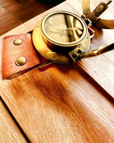 Ηλιακό Ρολόι "Αρχαία Πυξίδα", ρολόι χειρός με πυξίδα, δυνατότητα εξατομίκευσης με χάραξη