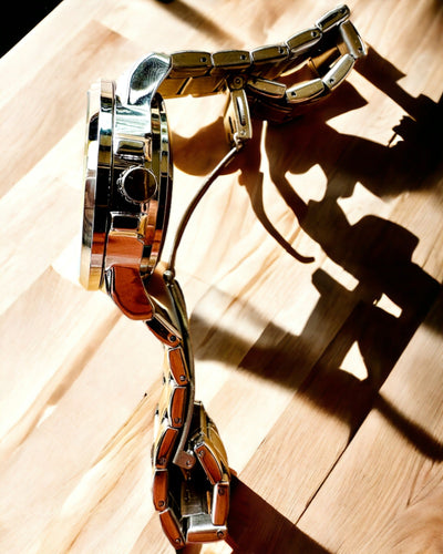 Ανδρικό κομψό ρολόι KIMSDUN Prestige με Διαφανή Μηχανισμό και Αθλητική Κομψότητα, δυνατότητα εξατομίκευσης με χάραξη