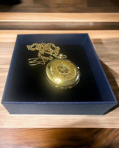 Ρετρό Σκαλιστό Ρολόι Τσέπης με Χειροκίνητο Μηχανισμό, χρώμα Χρυσό με Ρωμαϊκή Κλίμακα και Φωτεινό Καντράν, Στυλ Vintage