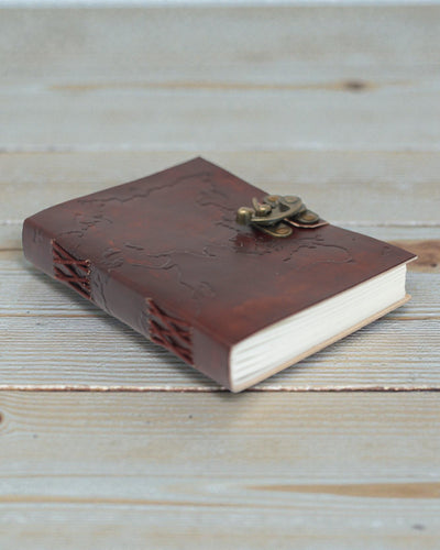 Terra Voyage – Δερμάτινο σημειωματάριο με ανάγλυφο χάρτη του κόσμου