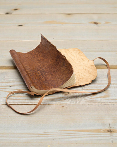 Τυλιχτό Δερμάτινο Ταξιδιωτικό Τετράδιο Σημειώσεων – Φυσικό (21 x 15 cm)