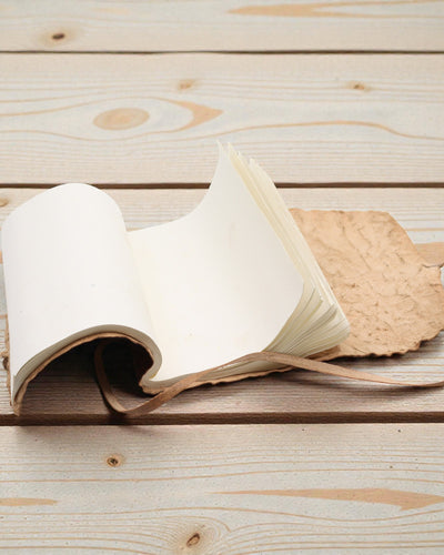 Τυλιχτό Δερμάτινο Ταξιδιωτικό Τετράδιο Σημειώσεων – Φυσικό (21 x 15 cm)