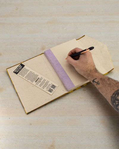 Duży Notatnik Lokta Odważne Kwiaty – Oliwkowy (45 kartek, 21 x 15 cm)